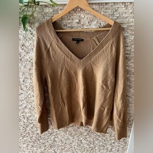 Banana Republic Tan v neck sweater